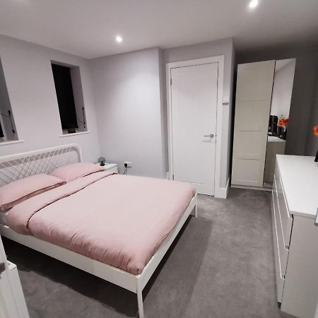 4 Sleeps And Travel Cot- Close To Beach And Restaurants Bournemouth Exteriör bild